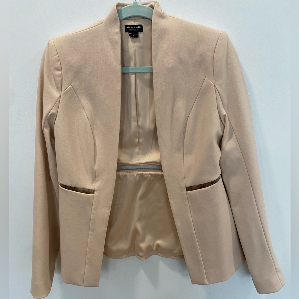 Marciano Gorgeous fitted Blazer in soft pink